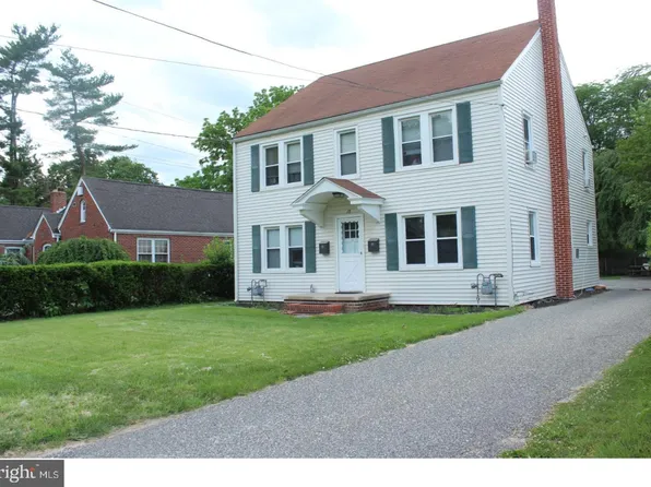 18 Elmwood Ave, Vineland, NJ 08360