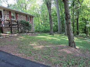 3rd image of 122 Rockwood Dr
