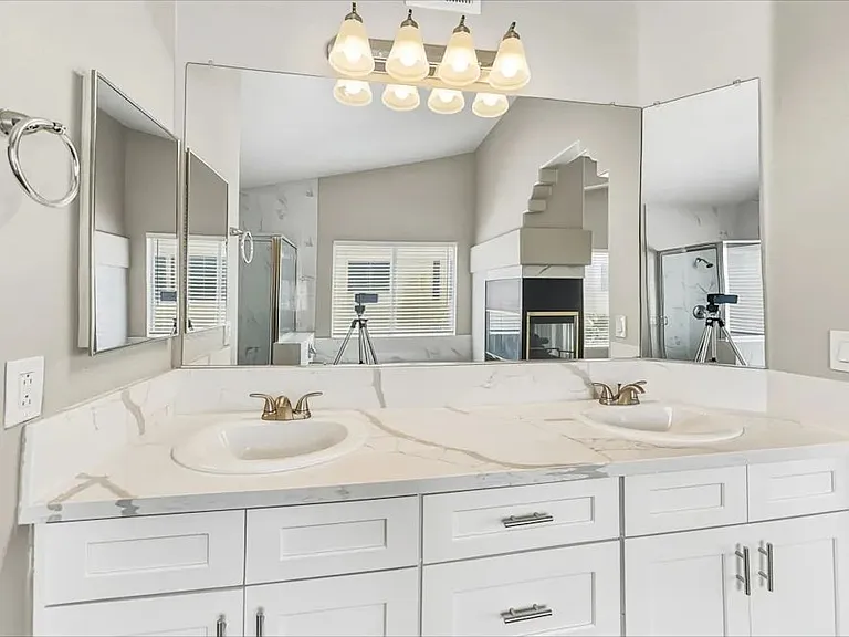 271 Jubilee Rd — Photo 3