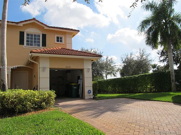 4th image of 6402 Catalina Ln