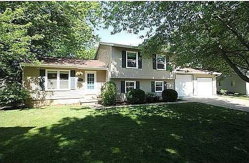 1st image of 760 Prospect Ct