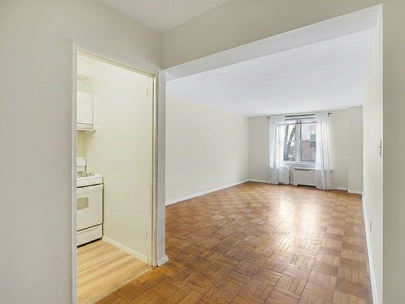 3rd image of 64 E 94th St APT 2D