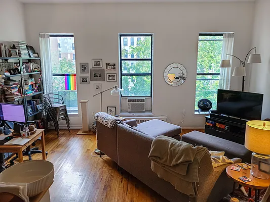 Rented by Keller Williams NYC | media 8
