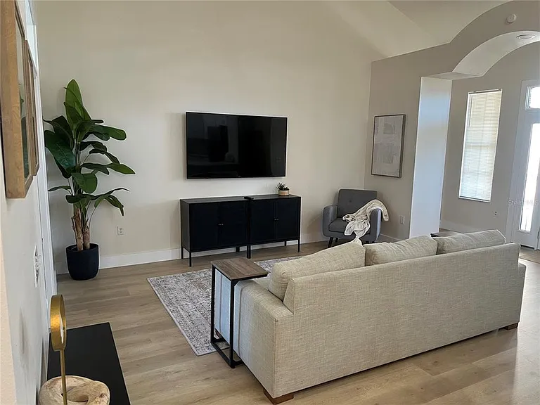 37015 Waldo Dr — Photo 4