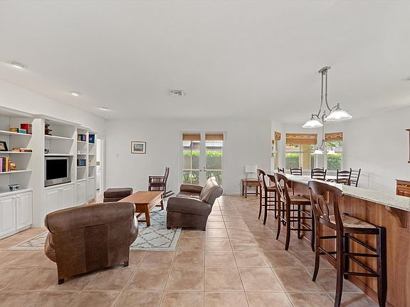 4th image of 1211 SINGER Drive