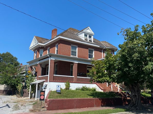 239 N Middle St APT 8