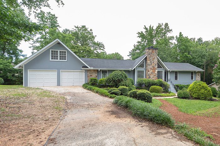 1st image of 1839 Beaver Dam Ln NE