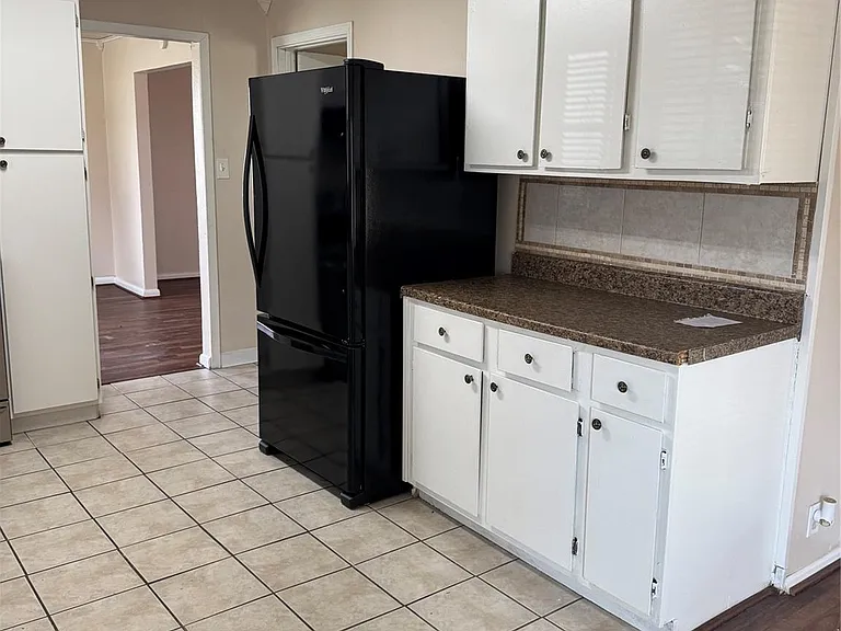 5702 Pine Ave — Photo 15