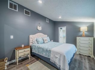 502 6th Ave NW, Largo, FL 33770