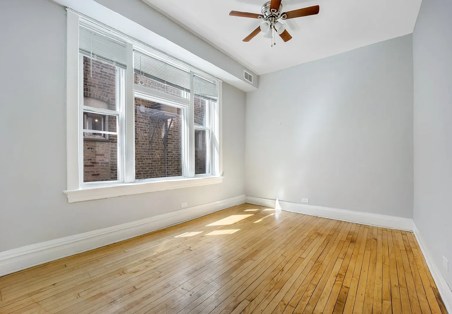 3131 W Augusta Blvd — Photo 2