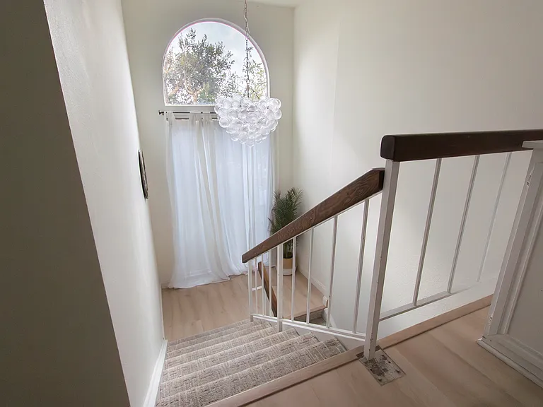 5245 Coldwater Canyon Ave #C — Photo 44