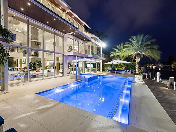 4th image of 14 N Isla Bahia Drive