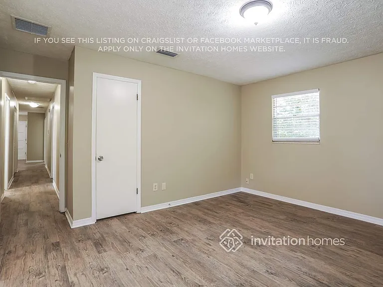 117 Ridgefield Ct — Photo 14