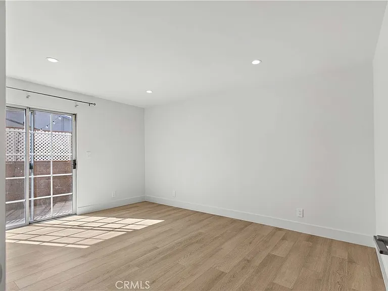 345 W Alameda Ave #104 — Photo 24