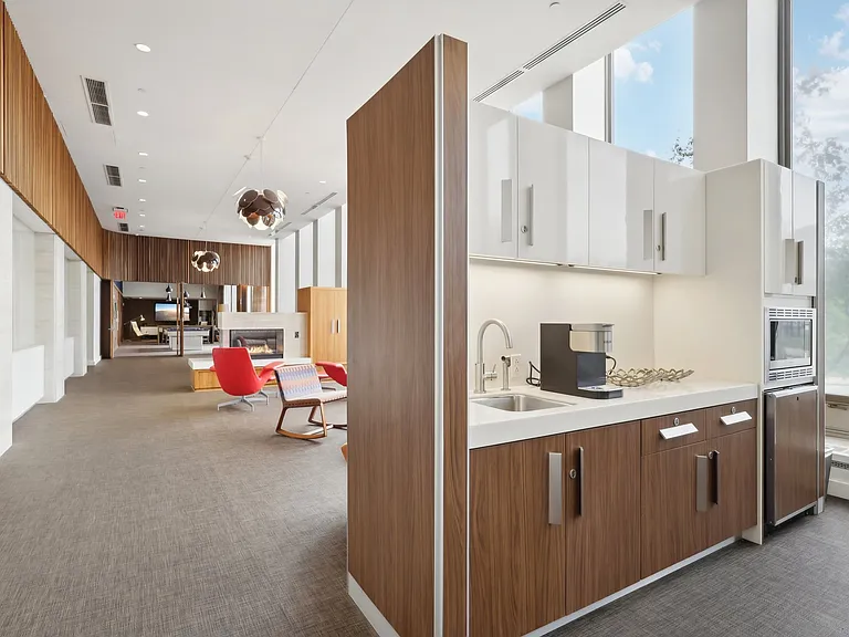 City View Apartments — Photo 18