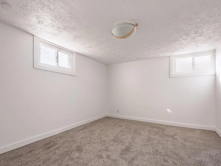 1620 E Downington Ave — Photo 21