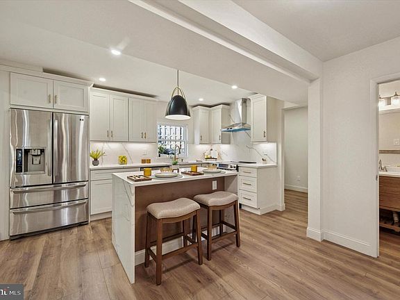 5th image of 210 David Dr #218