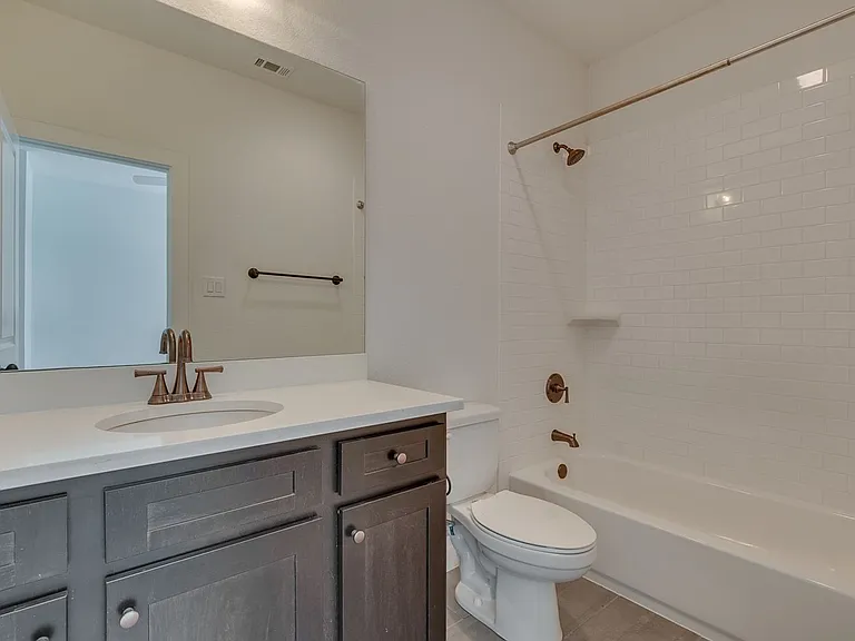 3117 Greene Ave — Photo 21