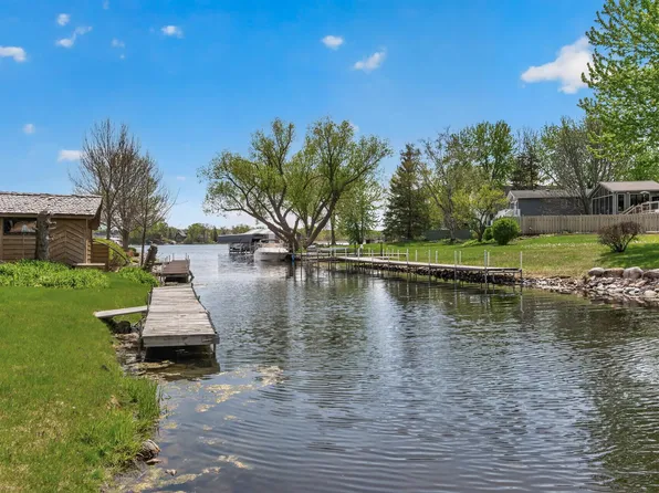 3290 Williams Ln, Mound, MN 55364
