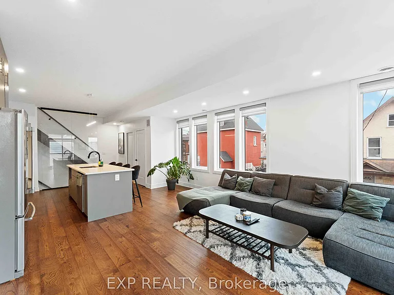 9 Anderson St — Photo 7