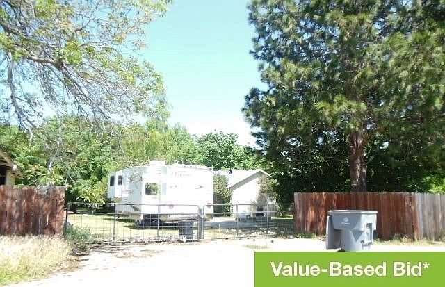 1st image of 24682 Le Claire Ave