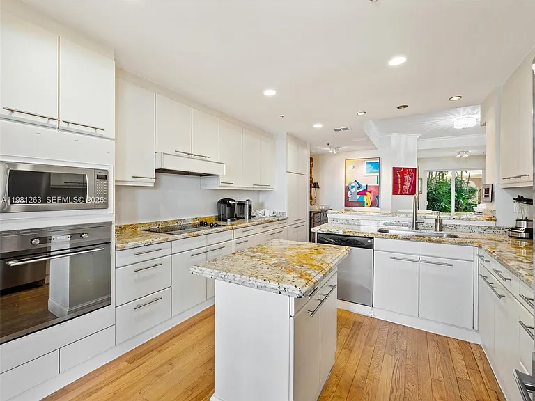 2416 Fisher Island Dr #5106 — Photo 27