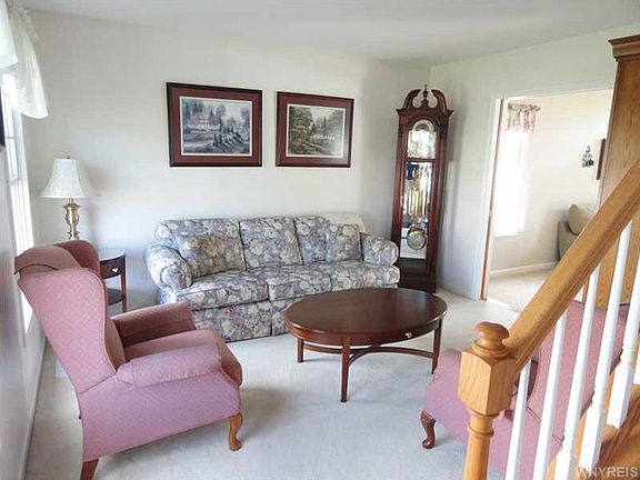 5th image of 2291 Hobblebush Ln