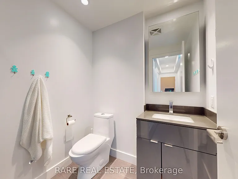 7 Grenville St #3307 — Photo 14