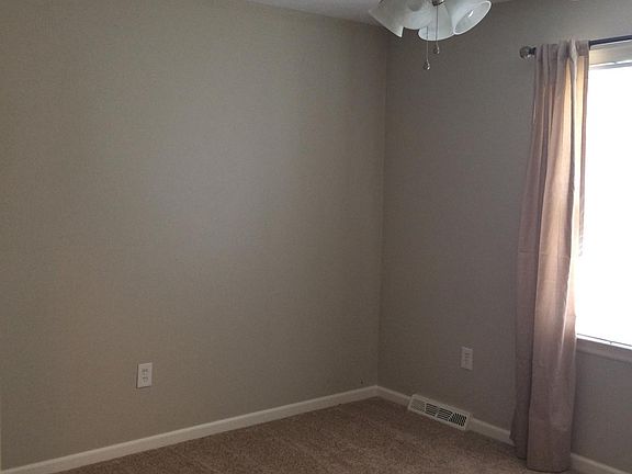 4th image of 370 Cheyenne Dr