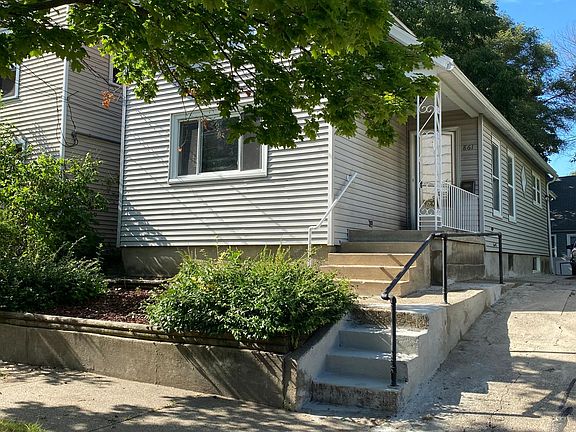 5th image of 861 9th St NW
