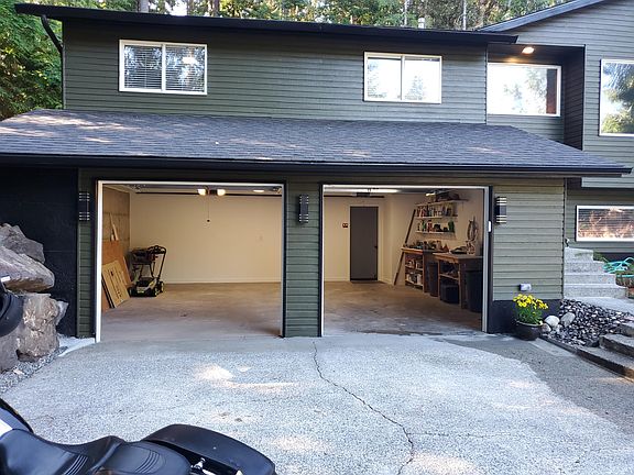3rd image of 17126 Meadowdale Dr