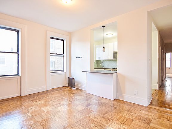 2nd image of 3660 Broadway #44