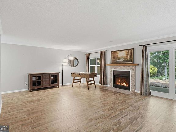 3rd image of 3073 Westwood Way
