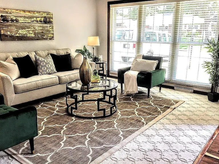 8721 Villa Crest Dr — Photo 2