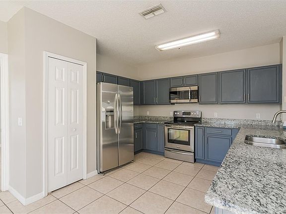 3rd image of 4417 Canopy Ct