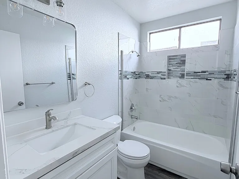 657 Redlands Pl — Photo 11