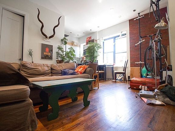 2nd image of 1154 Pacific St APT 5h