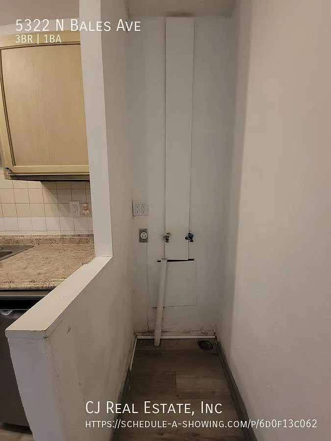 3 bed, 912 sqft, $1,395 — Photo 4