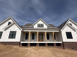 1501 Spencer Mill Rd, Burns, TN 37029