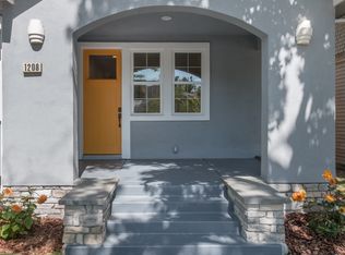 1208 33rd St, Sacramento, CA 95816