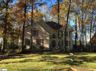 305 Chenoweth Dr, Simpsonville, SC 29681