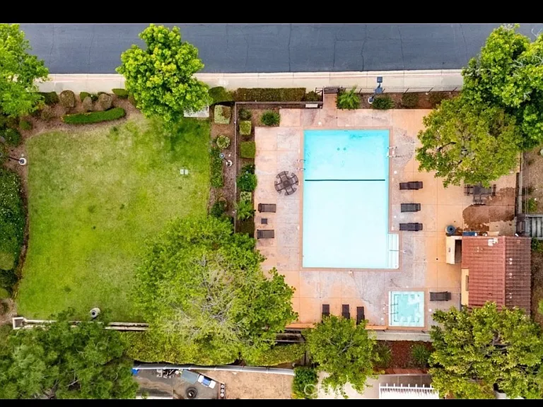6861 Shadow Ridge Pl — Photo 21