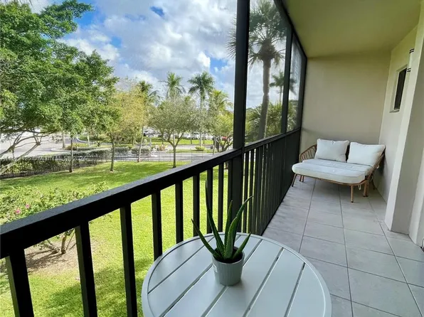 8500 SW 133rd Avenue Rd APT 312, Miami, FL 33183