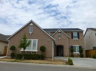 4047 Chessa Ln, Clovis, CA 93619