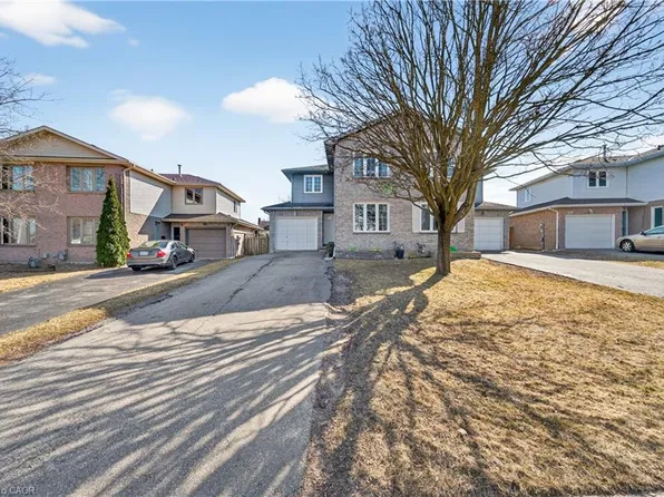 122 Memory Ln, Cambridge, ON N3C 3Z6