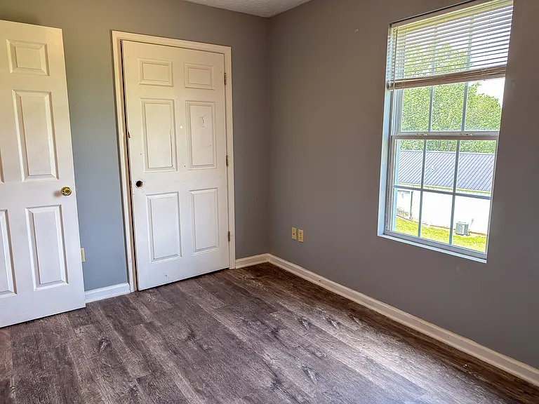 1430 S Main St #7 — Photo 12