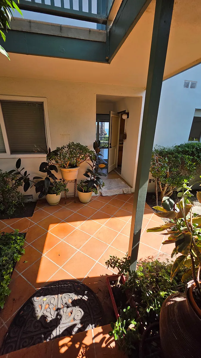 Building Photo - 101 Oceano Ave #12A