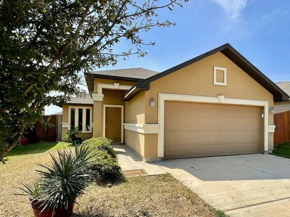 1623 Port Victoria Dr, Laredo, TX 78045