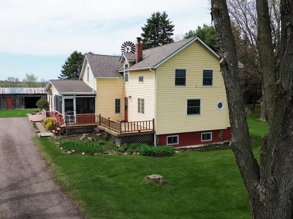 N4867 810th St, Ellsworth, WI 54011