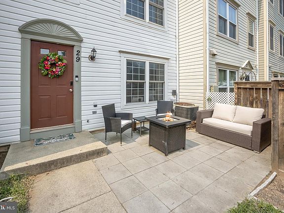 4th image of 29 Highstream Ct #1027